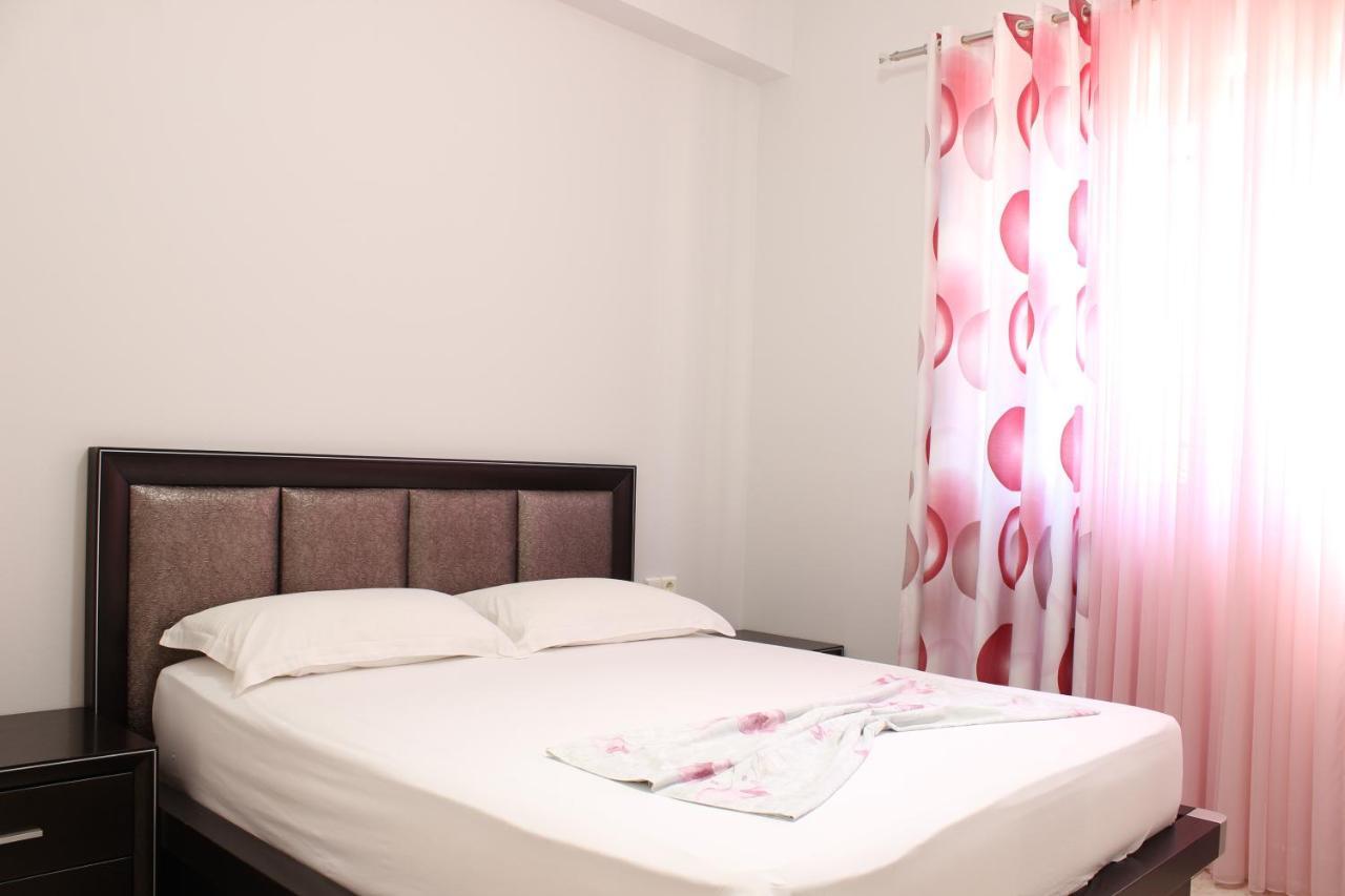 Leva'S Apartments Σαράντα Εξωτερικό φωτογραφία