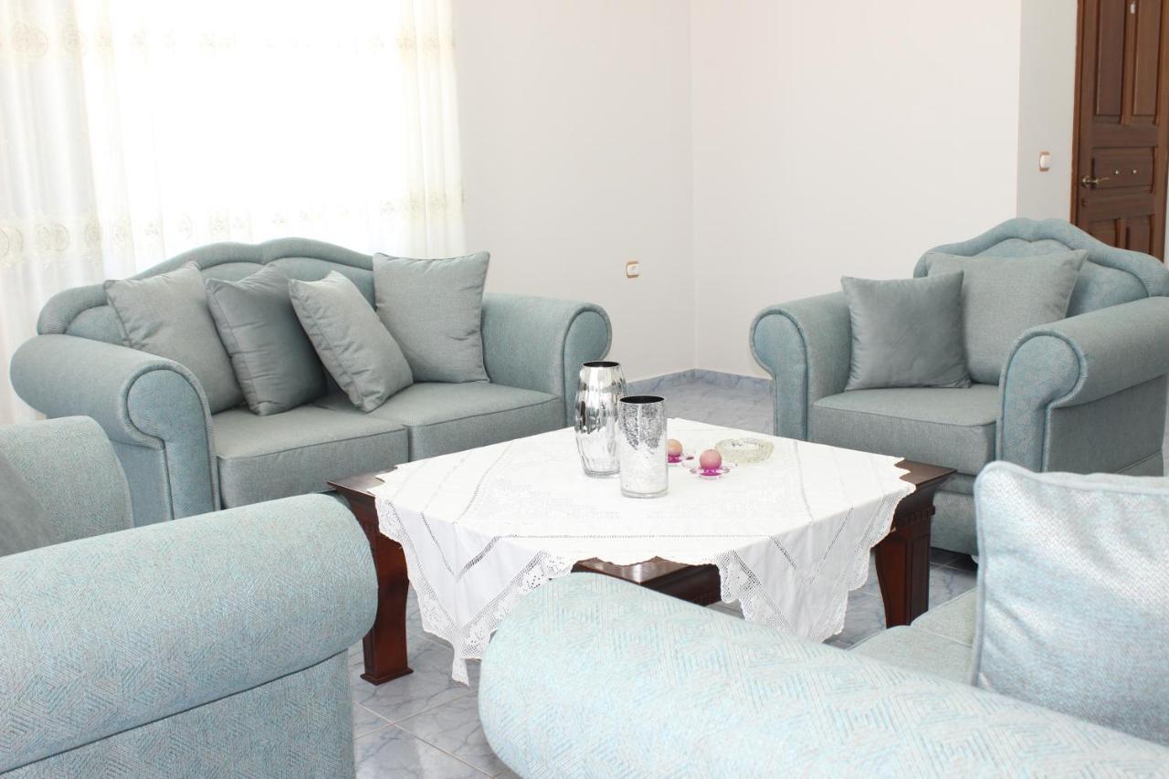 Leva'S Apartments Σαράντα Εξωτερικό φωτογραφία