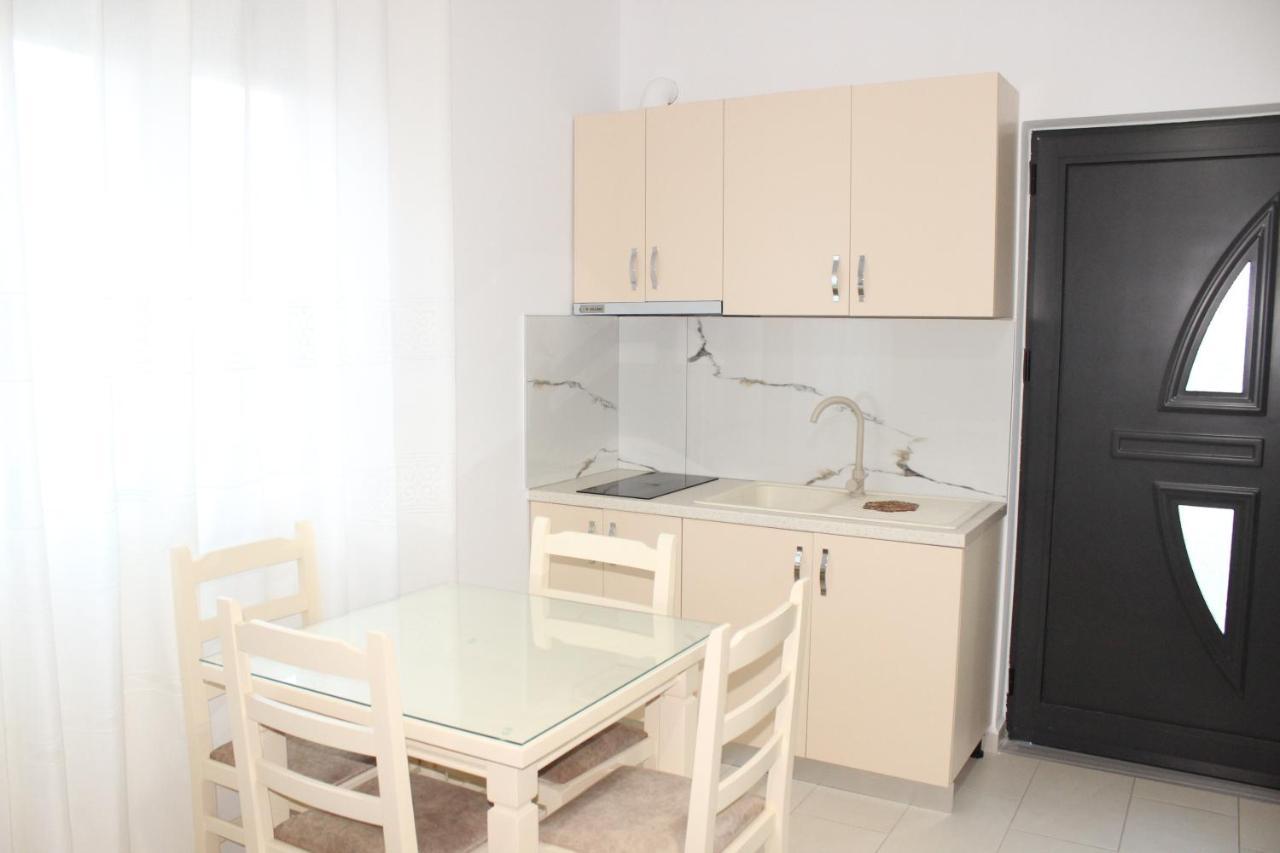 Leva'S Apartments Σαράντα Εξωτερικό φωτογραφία