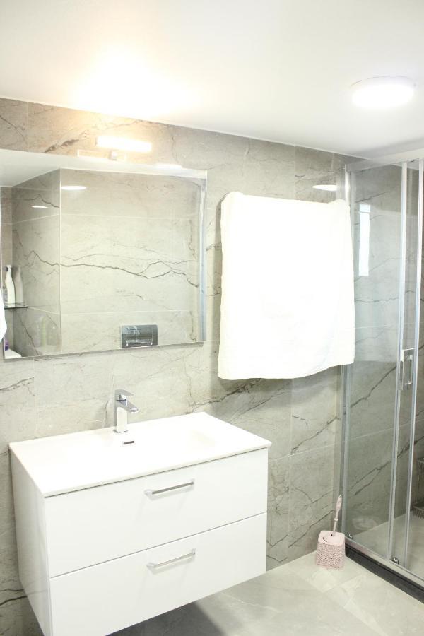 Leva'S Apartments Σαράντα Εξωτερικό φωτογραφία